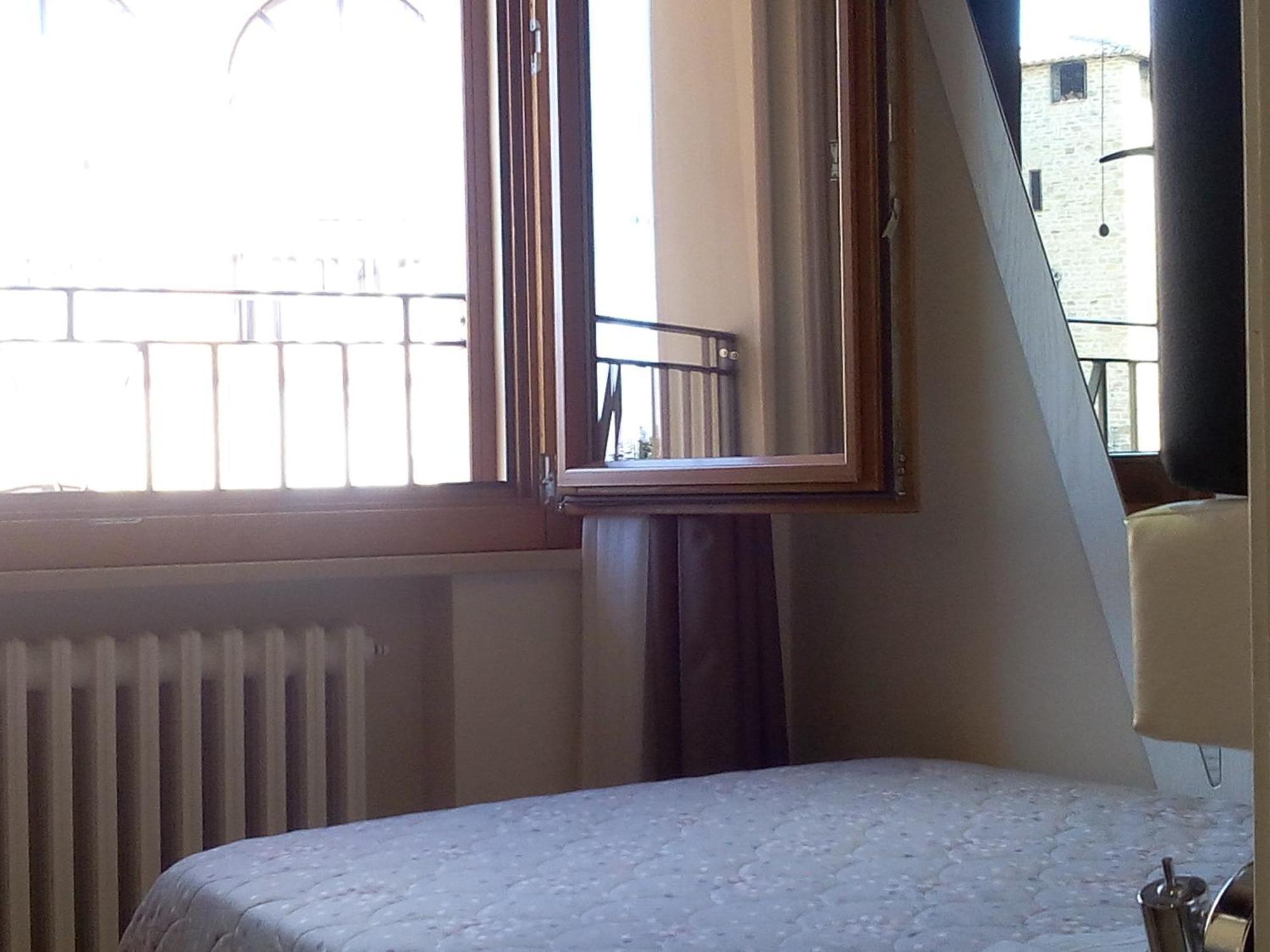 Albergo Diffuso - Il Poggetto Tra Urbino & San Marino Cameră foto