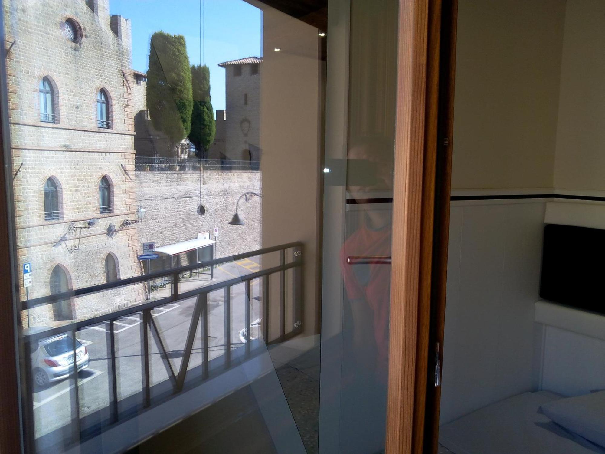 Albergo Diffuso - Il Poggetto Tra Urbino & San Marino Cameră foto